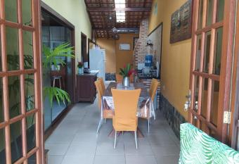 Casa Vila Hist  rica ( Angra dos Reis ) has Balcony rooms