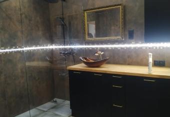 Prohibicja has Balcony rooms