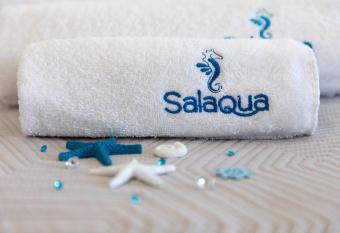 Salaqua Bed and Breakfast has Balcony rooms