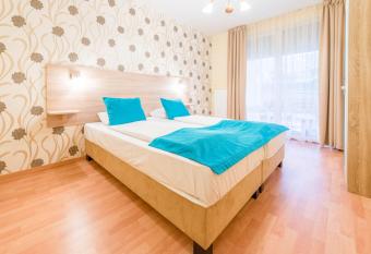 Nova Apartments has Balcony rooms