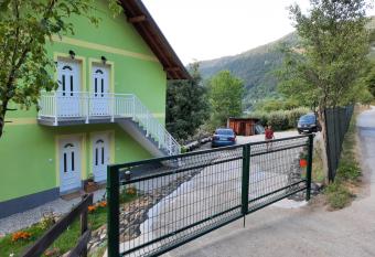 Apartmani na Drini Fo  a has Balcony rooms
