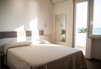 Blu Hotel has Balcony rooms