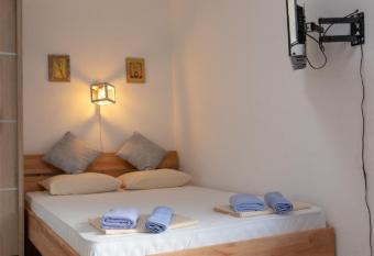 Orhideja Visoko has Balcony rooms