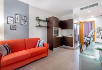 SUITE 23 NOTRE DAME 3 Pi  ces has Balcony rooms