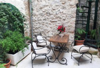 Casa delle Rose has Balcony rooms