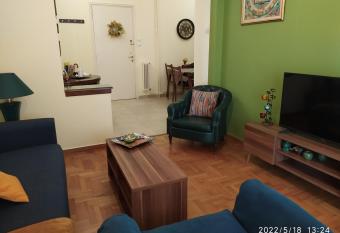 Anna s Flat No2- 2 bedroom apartment allows 18 year olds to book a room