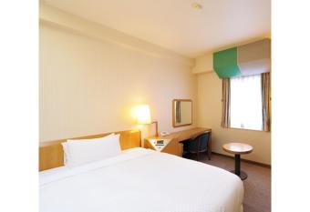 Court Hotel Fukuoka Tenjin - Vacation STAY 42329v has Smoking rooms