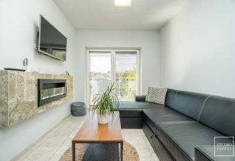 Apartament Deluxe has Balcony rooms