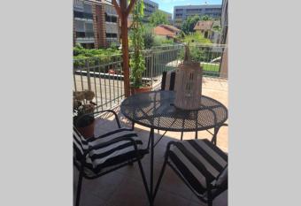 Casa relax allows 18 year olds to book a room