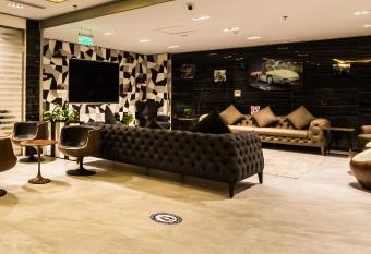                                               - White Diamond Hotel Al Tahlia has Balcony rooms