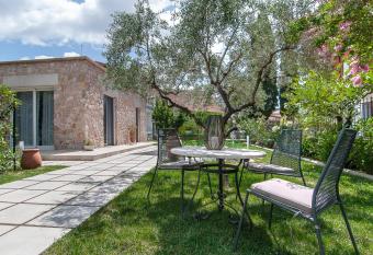 Stelle Galeotte Exclusive Holiday Home has Balcony rooms