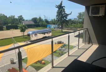 Hedon Brewing Niko apartment - 200 meter to the Beach has Balcony rooms