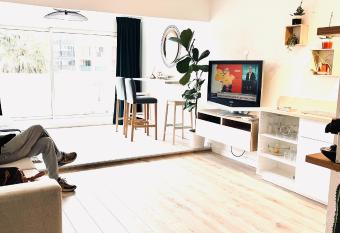 Le sud plage et piscine has Balcony rooms