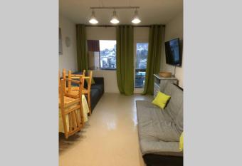 Superbe Appartement au pied des pistes 25m2 has Balcony rooms