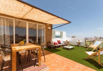 K-IN&OUT Apartment has Balcony rooms