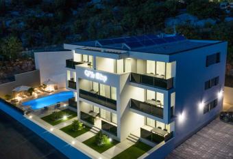 APARTMANI OLIMP has Balcony rooms