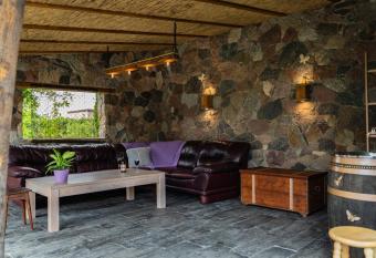 Cat Stone has Balcony rooms