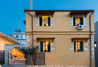 Dominic Chania Apartment allows 18 year olds to book a room