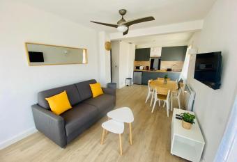 Appartement T2 4 Pers - Bord de Mer has Balcony rooms