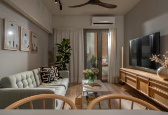The Blossom-Premium living residence at Heraklion allows 18 year olds to book a room