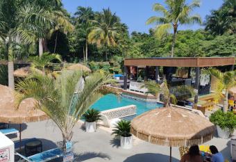 Aqua Marina Beach Club allows 18 year olds to book a room