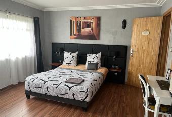 La Villa Saint Jean has Balcony rooms