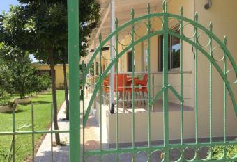 Relax Apartments, Garden & Beach has Balcony rooms