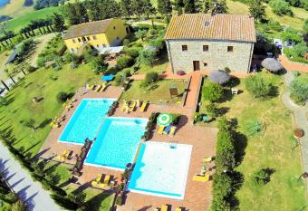 Relais Poggio al Vento has Balcony rooms
