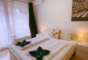 Opera Residence has Balcony rooms