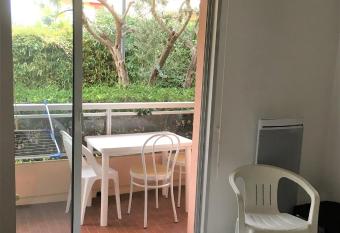 AZALEE 3 has Balcony rooms