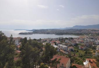 Apartment 2 has Balcony rooms