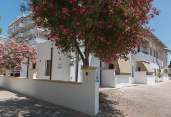 B&B OASI SUL MARE San Salvo Marina has Balcony rooms