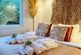 Boshuisje La Casita - Wellness & Golf has Balcony rooms