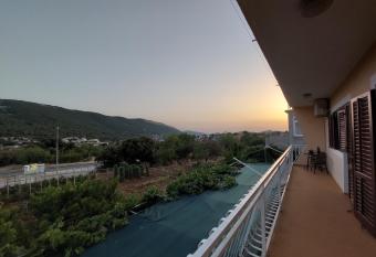 Apartman Stipe has Balcony rooms