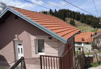 APARTMAN ANDJELA has Balcony rooms