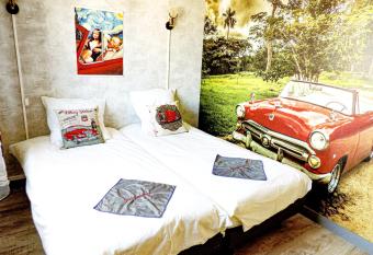 Tassigny Gare has Balcony rooms