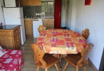 Appartement Superd  voluy les 4 G  ants has Balcony rooms