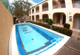 Hotel Rio Balsas allows 18 year olds to book a room