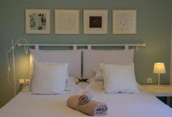 NEW!! Enjoy the Sea View at Fully Equipped 2BR House has Balcony rooms