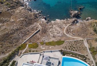 Black Diamond Luxury Villa Cassiope Mykonos has Balcony rooms