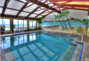 Hawaiian Inn Studios in Daytona Beach has Balcony rooms