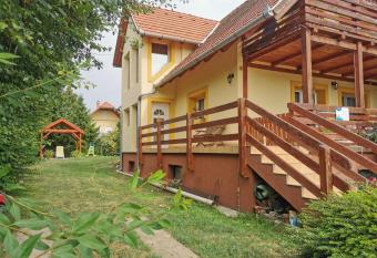 Katica H  z has Balcony rooms