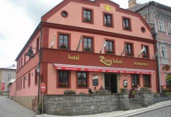 Hotel Zlat   Labu   has Smoking rooms