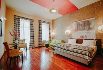 Soho Boutique Hotel allows 18 year olds to book a room