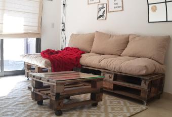 Alto Tucum  n allows 18 year olds to book a room