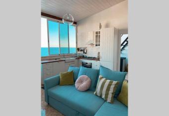 LARGE 150 m2 APARTMENT, NICE VIEW AND LOCATION ! has Balcony rooms