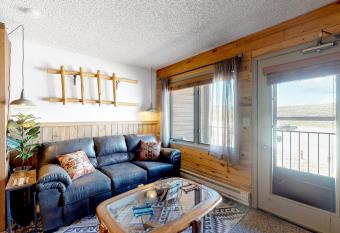 Silvercreek 205 has Balcony rooms