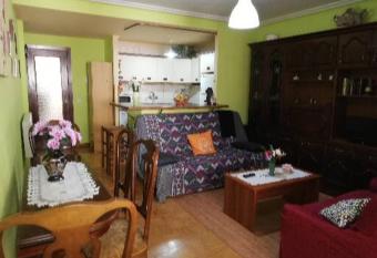 Muy c  ntrico has Balcony rooms