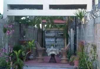 Villa Julirous Rd 2 bedrooms apartment has Smoking/Balcony rooms