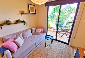 Sunny Pool Apartment allows 18 year olds to book a room